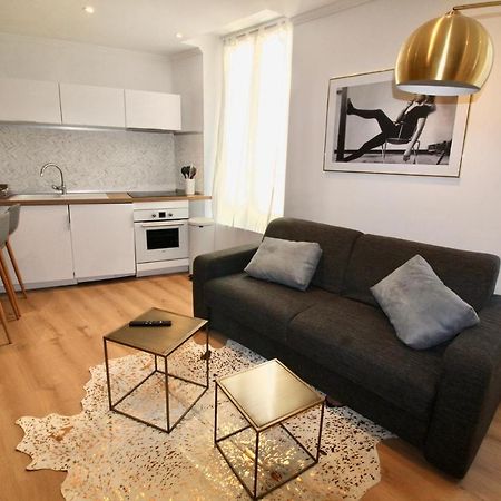 Lovely Apartment Heart Of Golden Square Fiber Wifi Nice Extérieur photo