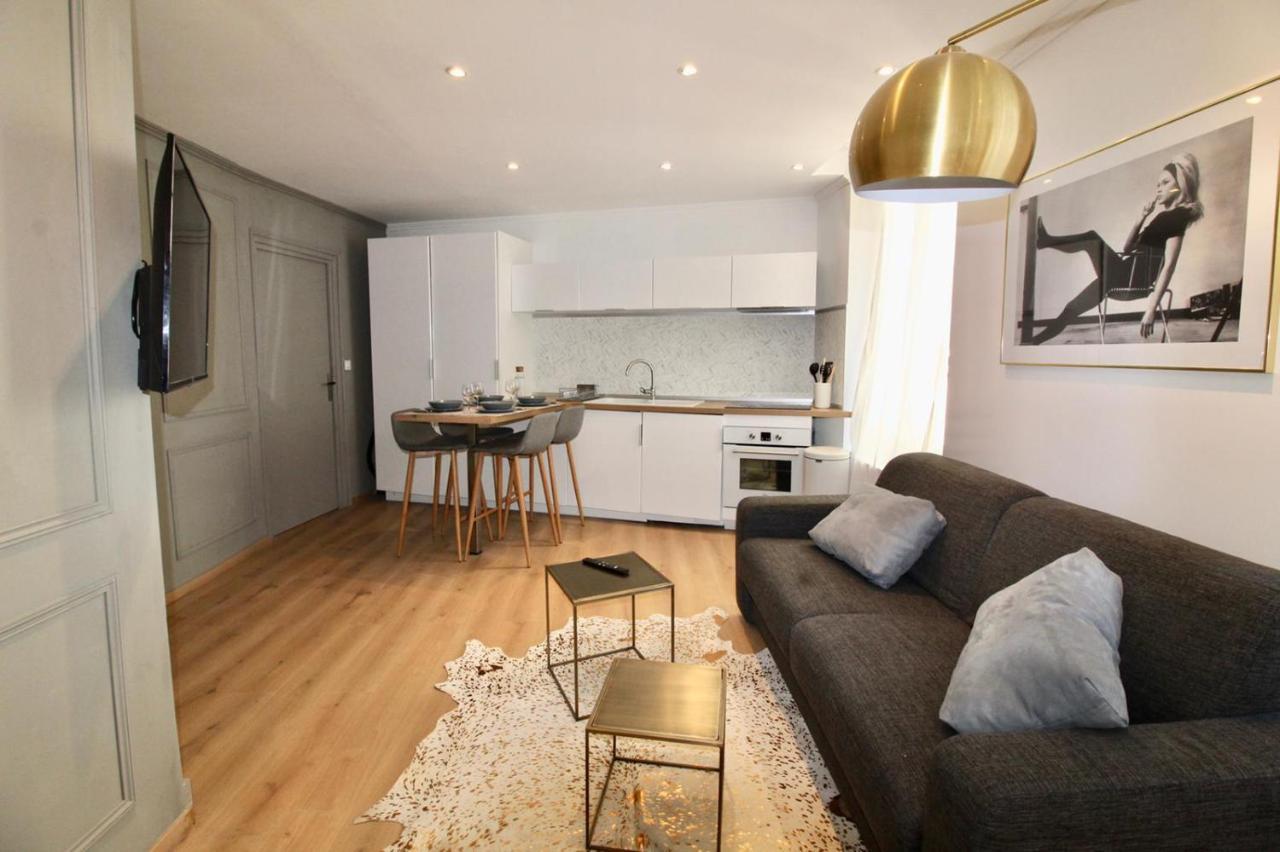 Lovely Apartment Heart Of Golden Square Fiber Wifi Nice Extérieur photo