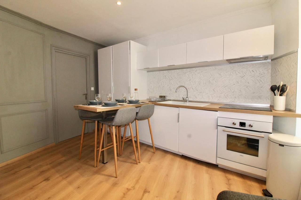 Lovely Apartment Heart Of Golden Square Fiber Wifi Nice Extérieur photo